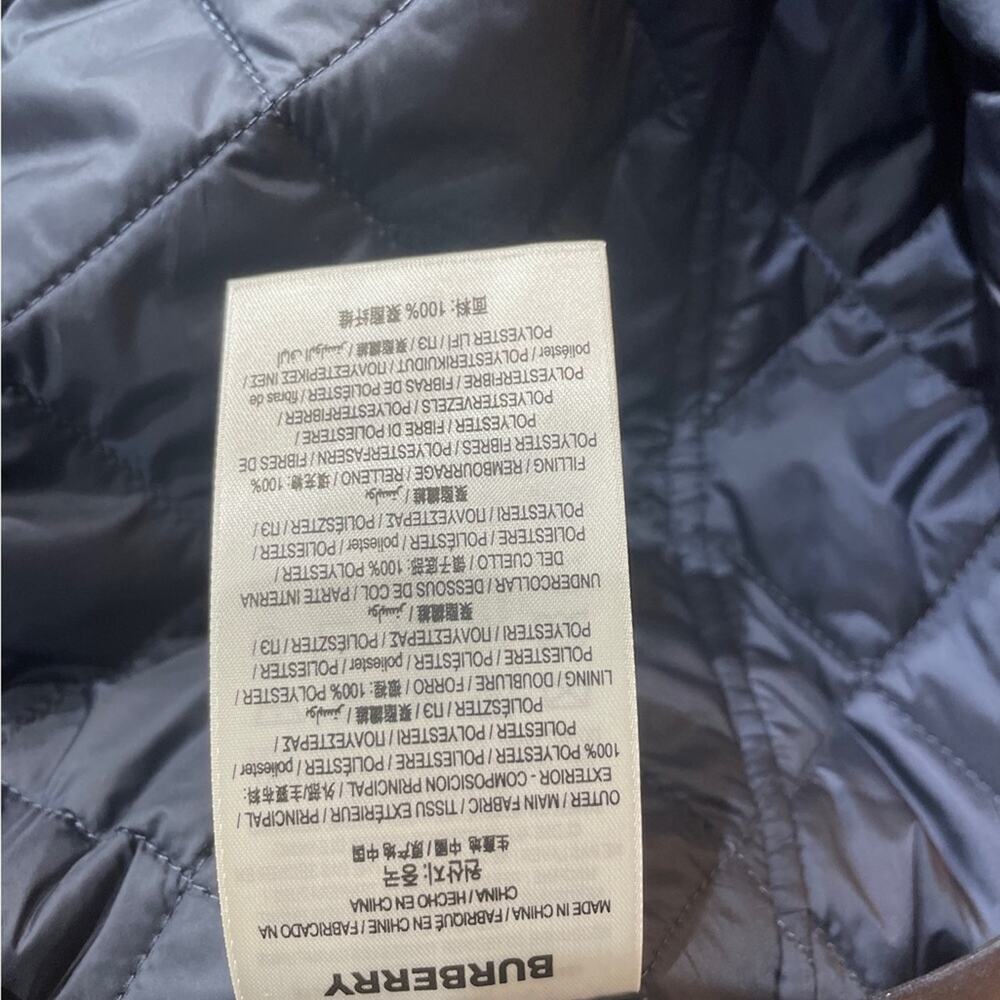 Burberry brand new Quilted Nylon Jacket navy Color $1250+ M - Picture 10 of 13